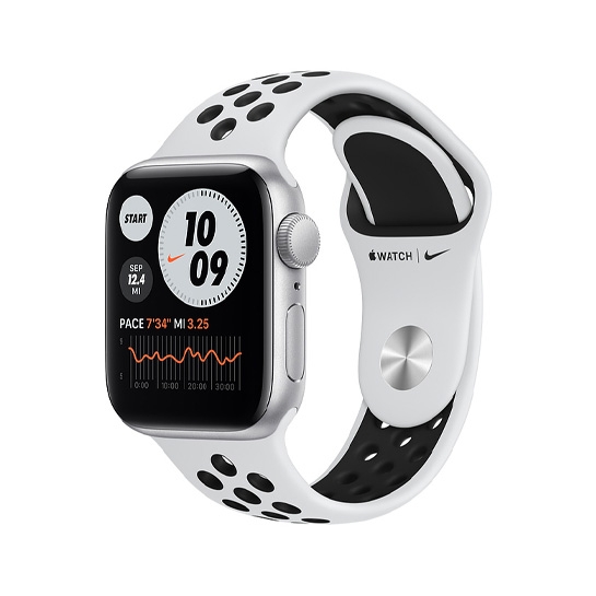 Б/У Смарт-годинник Apple Watch SE Nike+ 40mm Silver Aluminum Case with Pure Platinum/Black Sport Band (Відмінний) - цена, характеристики, отзывы, рассрочка, фото 1