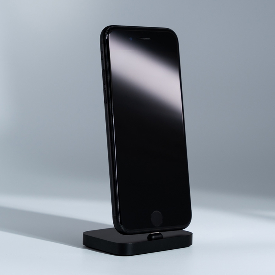 Б/У Apple iPhone 7 128 Gb Black (Отличное)