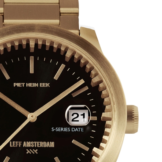 Часы LEFF Tube Watch S42 Date Brass with Black Case - цена, характеристики, отзывы, рассрочка, фото 4