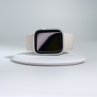 Б/У Смарт-часы Apple Watch 8 + LTE 41mm Starlight Aluminum Case with Starlight Sport Band (Отличное)