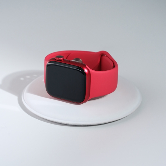 Б/У Смарт-годинник Apple Watch 8 + LTE 45mm (PRODUCT)RED Aluminum Case with (PRODUCT)RED Sport Band (Ідеальний) - ціна, характеристики, відгуки, розстрочка, фото 2