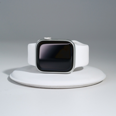Б/У Смарт-часы Apple Watch 8 + LTE 41mm Silver Aluminum Case with White Sport Band (Идеальное)