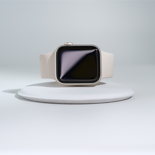 Б/У Смарт-часы Apple Watch SE 2 40mm Starlight Aluminum Case with Starlight Sport Band (Идеальное) - цена, характеристики, отзывы, рассрочка, фото 1