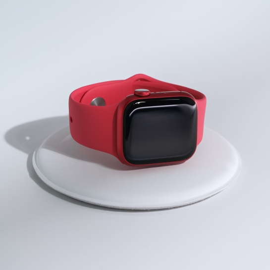 Б/У Смарт-годинник Apple Watch Series 7 41mm PRODUCT (RED) Aluminum Case with Red Sport Band (Відмінний) - ціна, характеристики, відгуки, розстрочка, фото 3