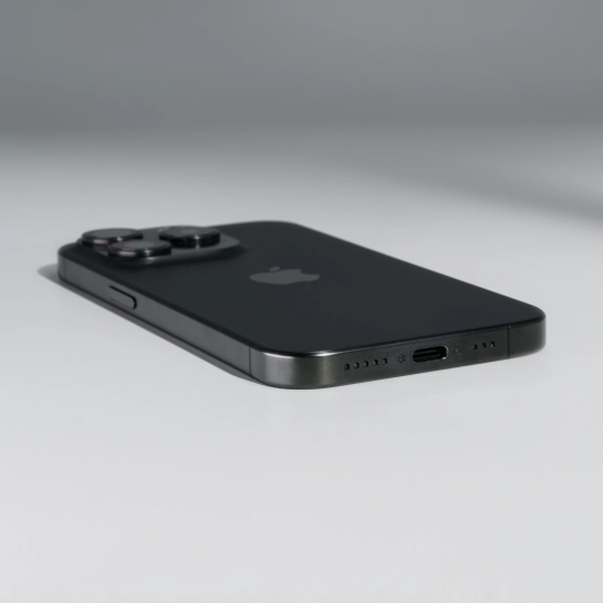 Б/В Apple iPhone 15 Pro 128 Gb Black Titanium (Відмінний) купити